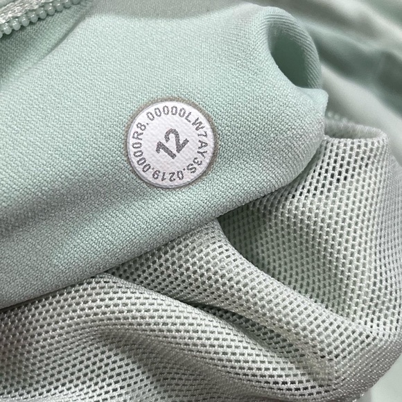 Lululemon Speed Up Short High-Rise *2.5" - Picture 5 of 7